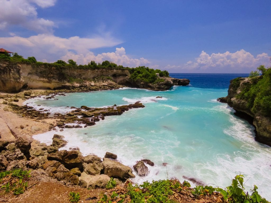 25 Amazing Destinations For Winter Sun Around The World 6 turquoise sea below rocks in Bali