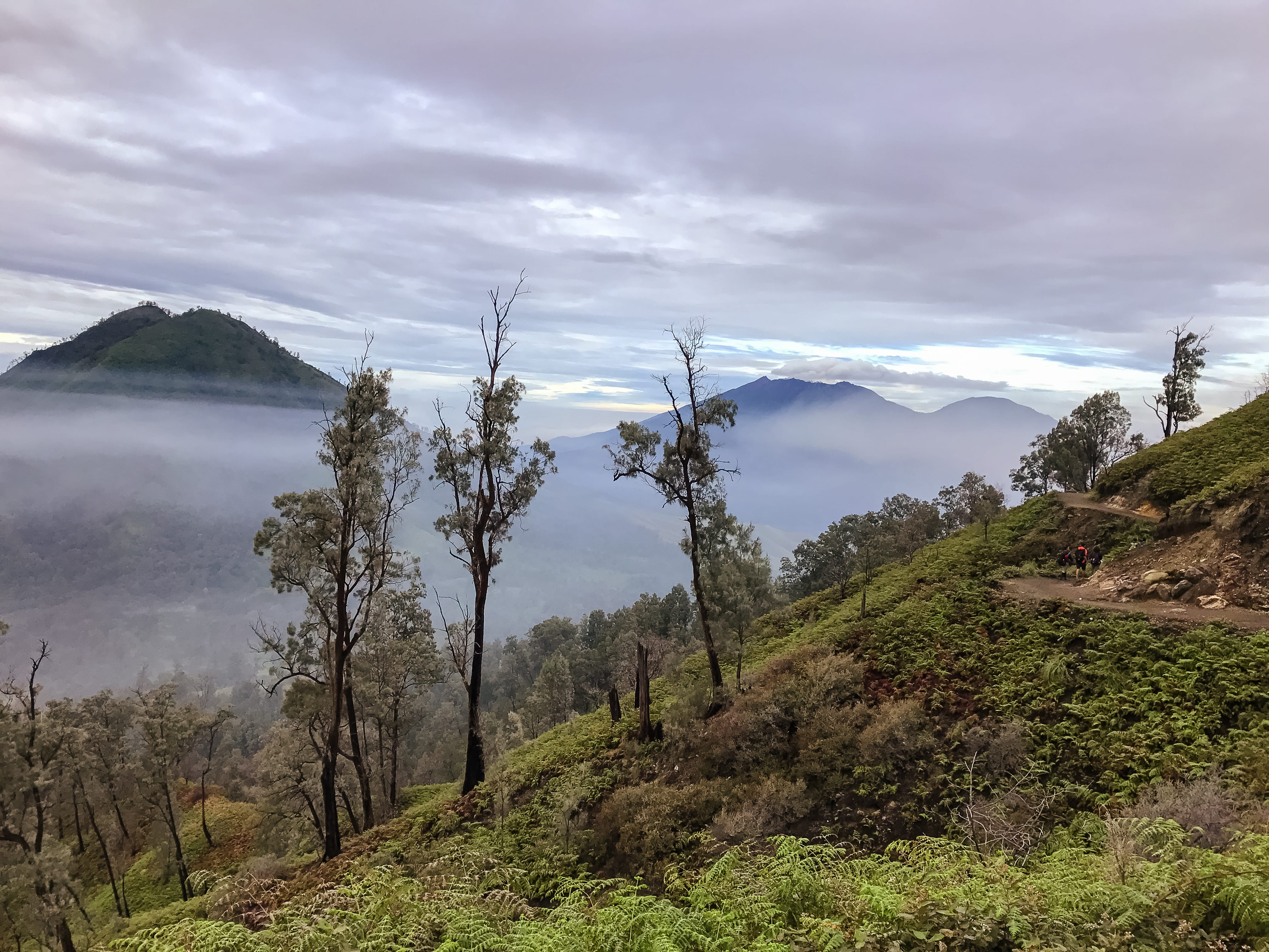 Climbing the Amazing Ijen Volcano in Java to watch the sunrise 6 The route up Ijen volcano is revealed | The Silver Nomad