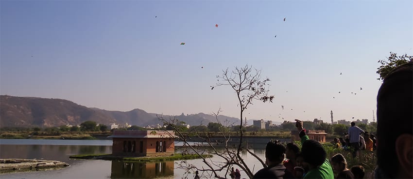 Making Friends At The Stunning Kite Festival In Jaipur 2 Kite Festival at Jal Mahal