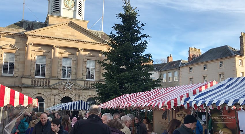 Review Of 2018 - An Amazing Year, But Not Quite What I Planned! 17 The stalls at Kelso Christmas Farmers' Market in Kelso Square