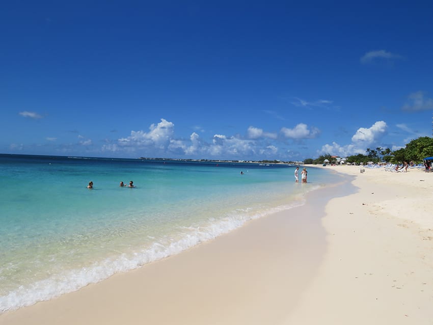 Review Of 2018 - An Amazing Year, But Not Quite What I Planned! 15 The turquoise sea and white sands at Seven Mile Beach in the Cayman Islands