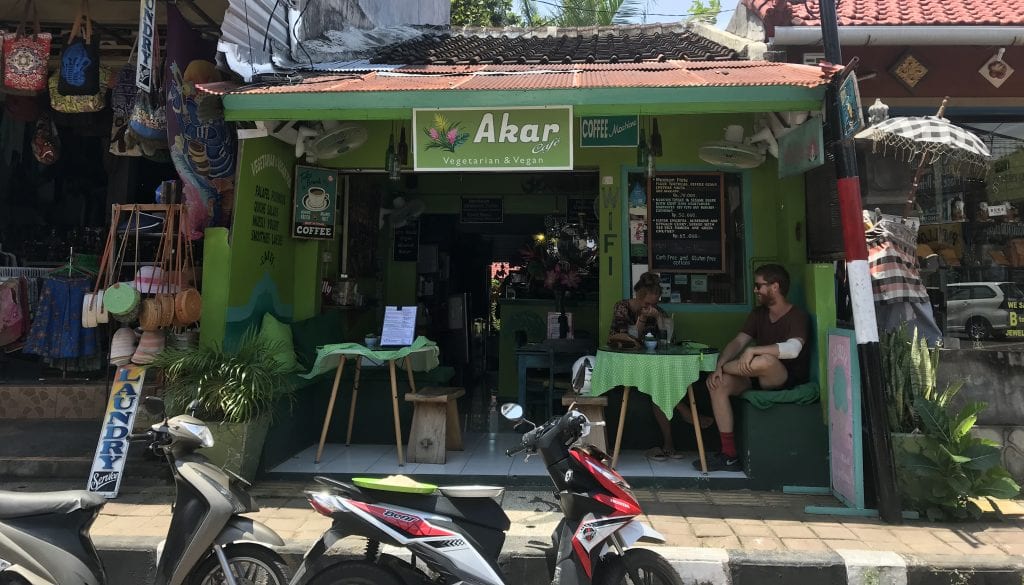 19 Awesome Vegan Restaurants Around The World 6 Akar vegetarian and vegan restaurant in Bali