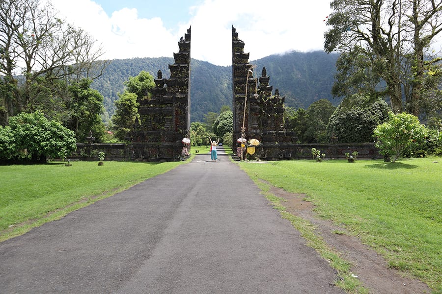Wanagiri Hidden Hill, The Perfect Instagram Spot In Bali 9 Handara Gate