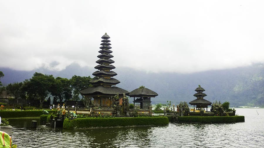 Wanagiri Hidden Hill, The Perfect Instagram Spot In Bali 8 Ulun Danu Beratan one of the things to do in North Bali