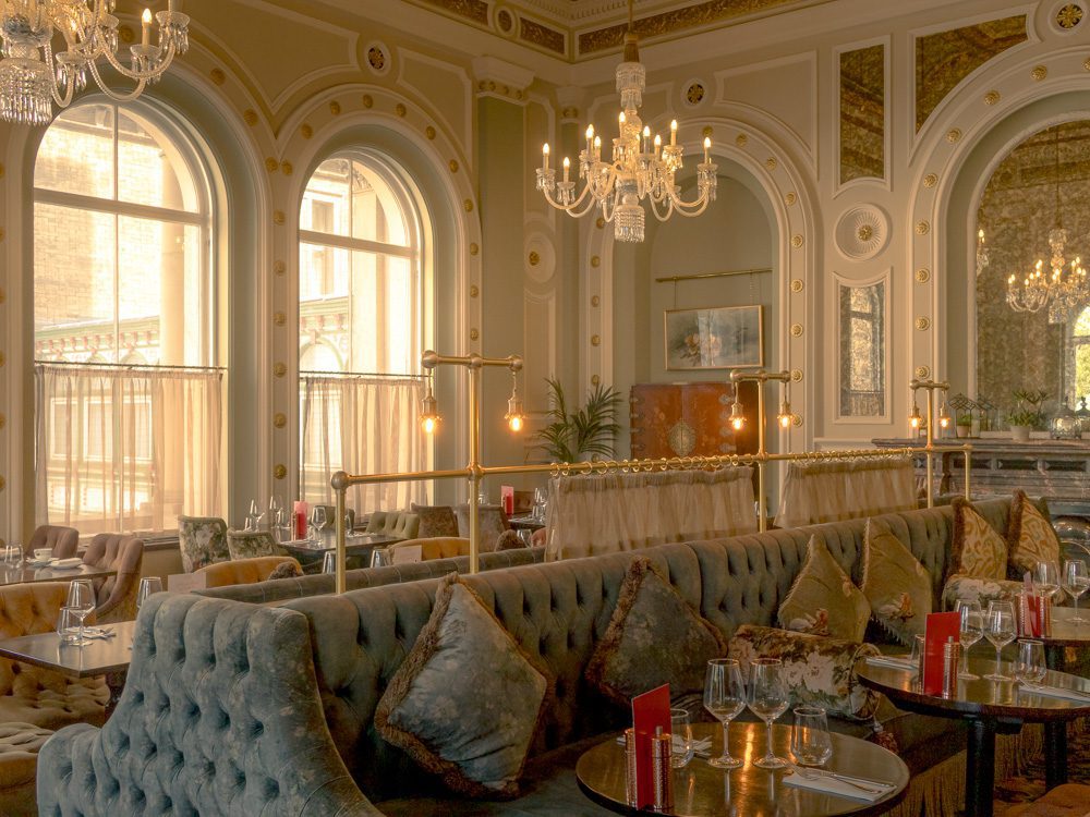 The comfortable Platform 7 at The Clermont Charing Cross