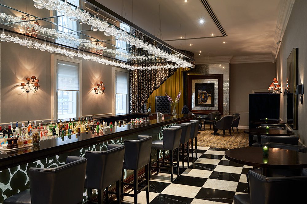The Clermont London Victoria – A Timeless Stay In The Heart Of London (2025) 14 The Réunion Bar