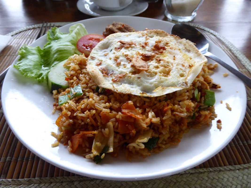 10 Amazing Things To Do In Lombok, Indonesia 14 nasi goreng in Lombok
